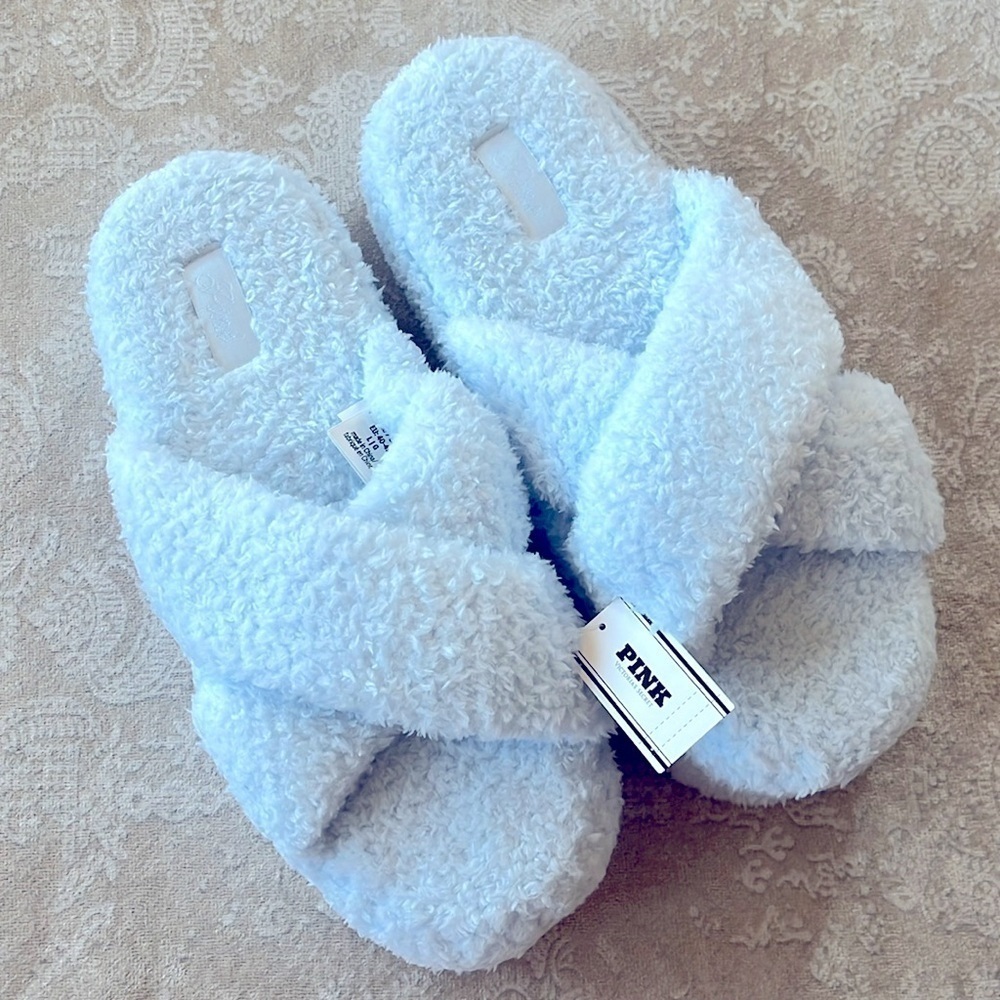 Brand New PINK Victoria’s Secret Cozy Fleece Platform Slippers Criss Cross Strap
